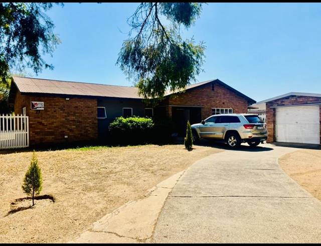 3 BEDROOM HOUSE FOR SALE IN VANDERBIJLPARK SE 1